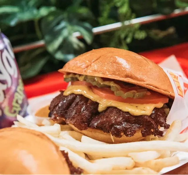 Hoodburger Duncraig