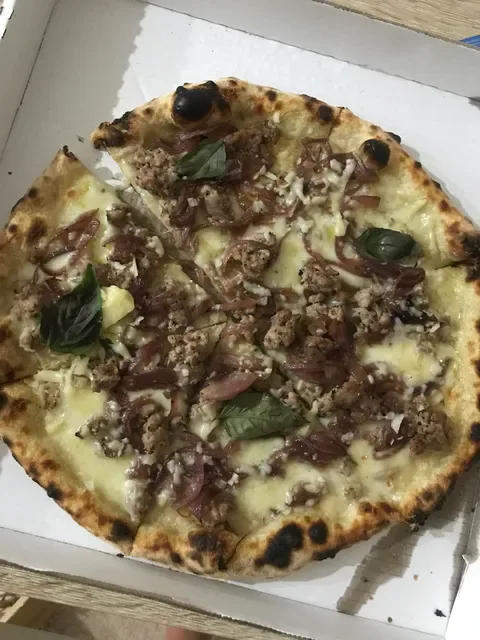 Eugene's Pizzeria