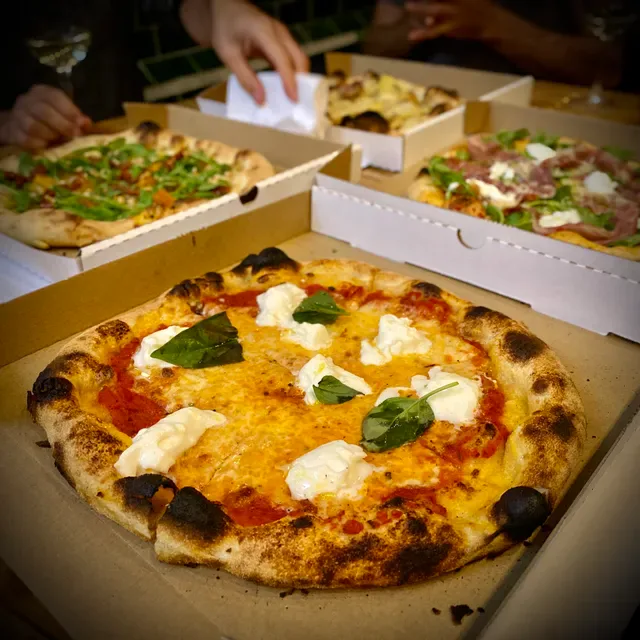 Eugene's Pizzeria