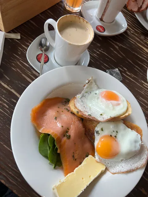 Bella Gina Cafe