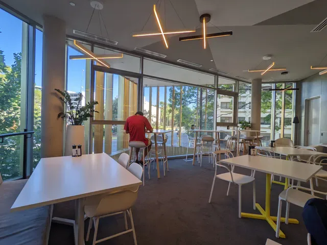 Eastside Social Restaurant & Bar