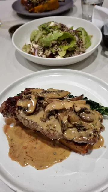 Eastside Social Restaurant & Bar