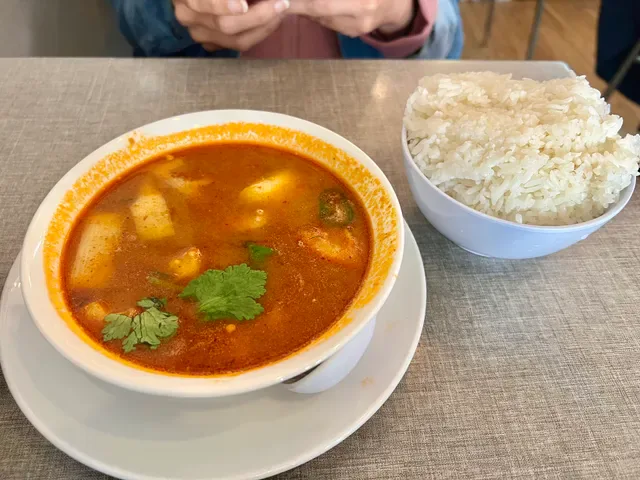 Wok & Ladle: Thai Eatery