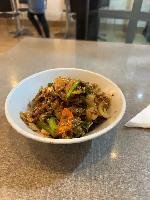 Wok & Ladle: Thai Eatery