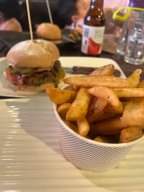 Grill'd Burgers - Victoria Park