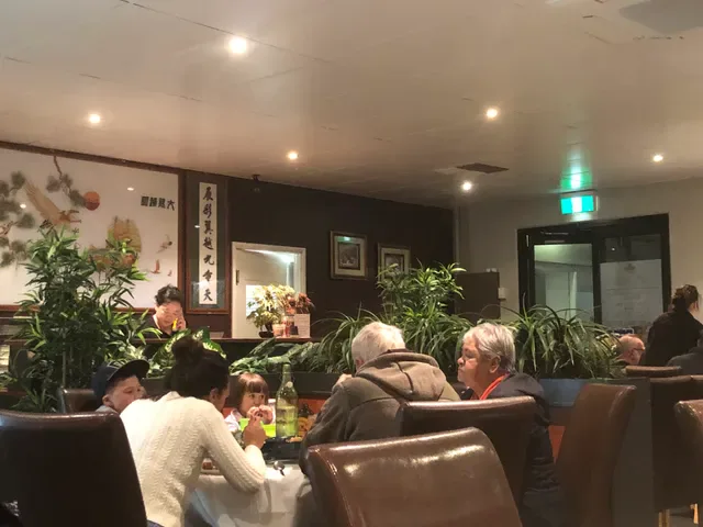 Woodlake Chinese Restaurant