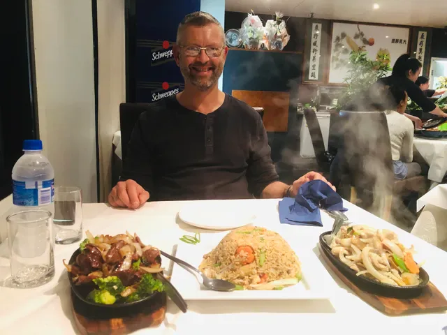 Woodlake Chinese Restaurant