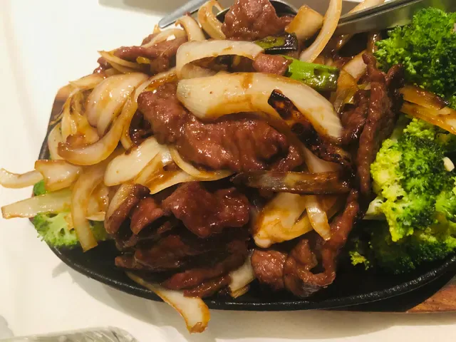 Woodlake Chinese Restaurant