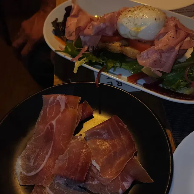 Amore Italian Restaurant and cafe