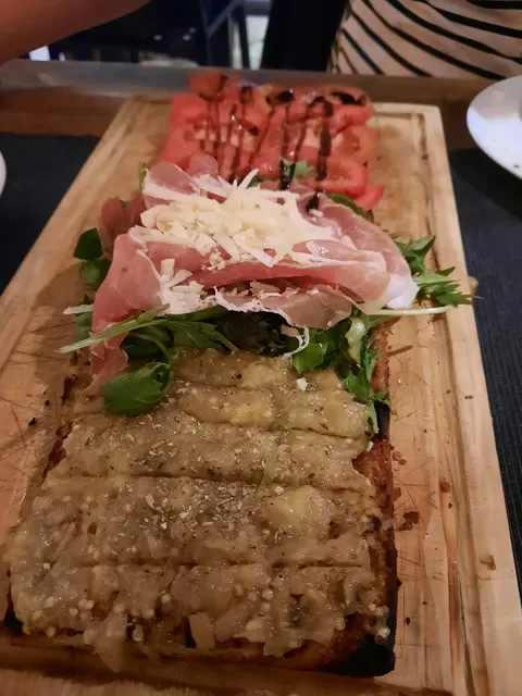 Amore Italian Restaurant and cafe