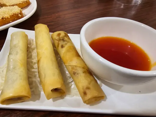 Commodore Chinese Restaurant & Takeaway