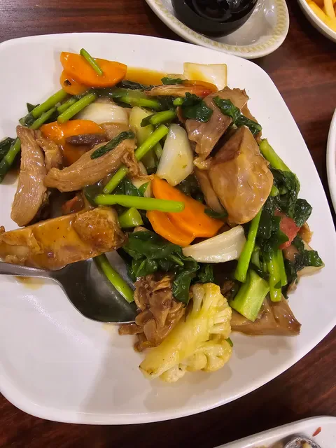 Commodore Chinese Restaurant & Takeaway