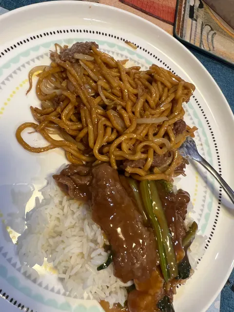 Commodore Chinese Restaurant & Takeaway
