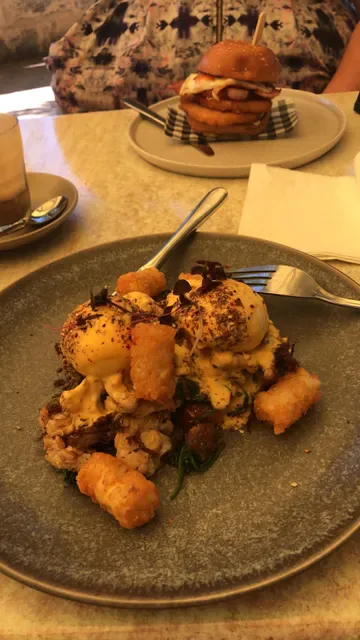 Gracie's Cafe