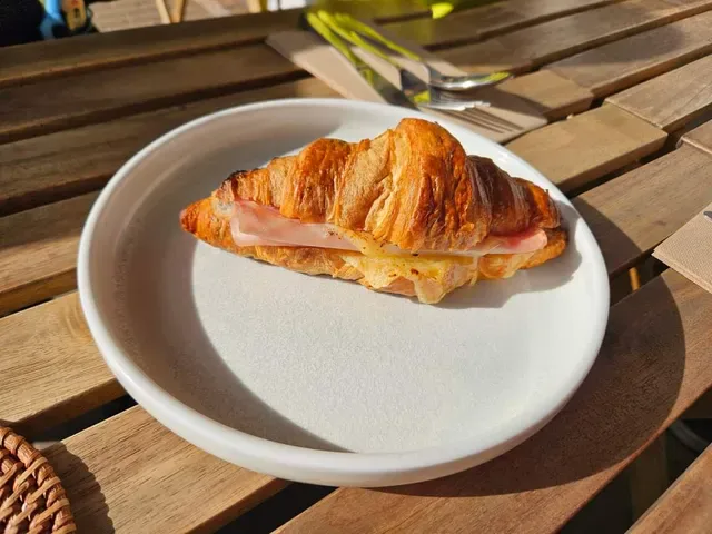 Little French Nest