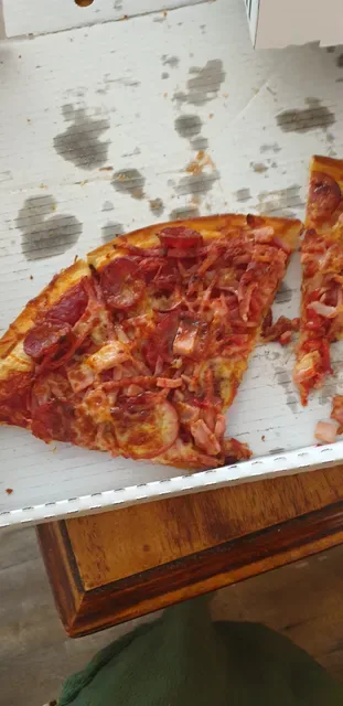 Marangaroo Pizza