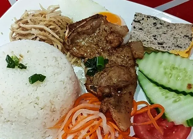 Trang's Cafe & Noodle House