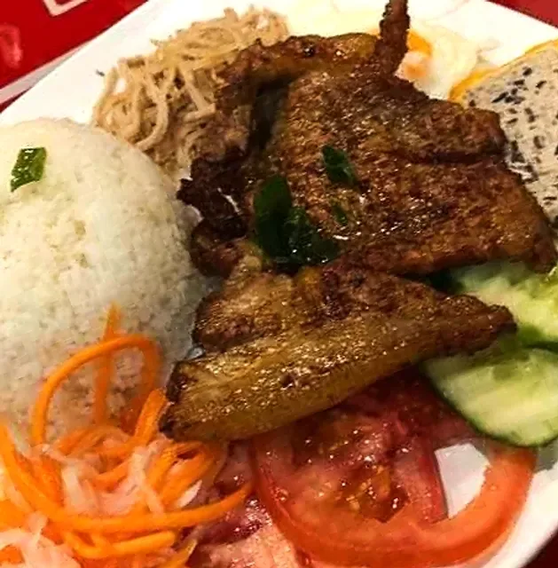 Trang's Cafe & Noodle House