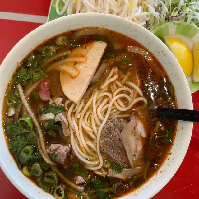 Trang's Cafe & Noodle House