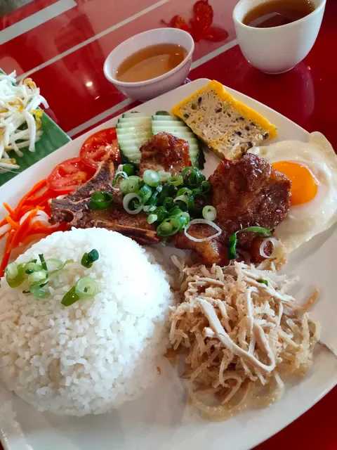Trang's Cafe & Noodle House