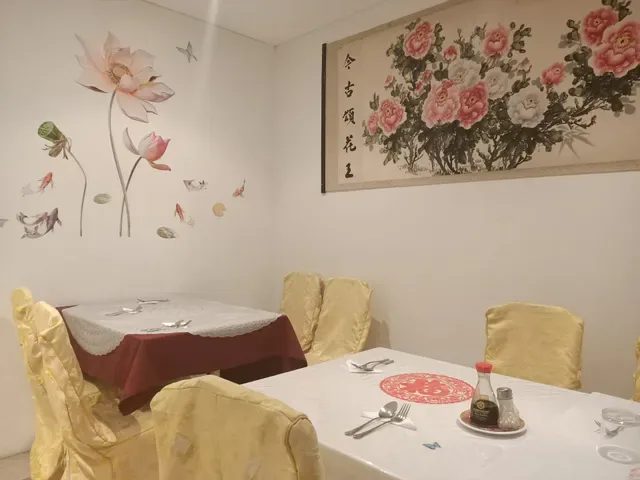 Gold Castle Chinese Restaurant