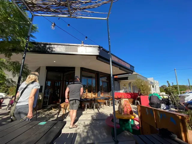 Kerry Street Pear Tree Cafe and Pizzeria
