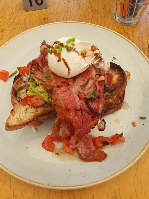 Flinderz Cafe & Restaurant