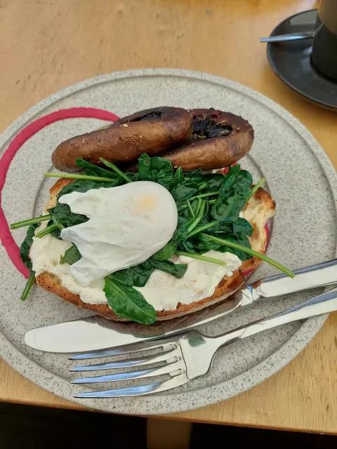 Flinderz Cafe & Restaurant