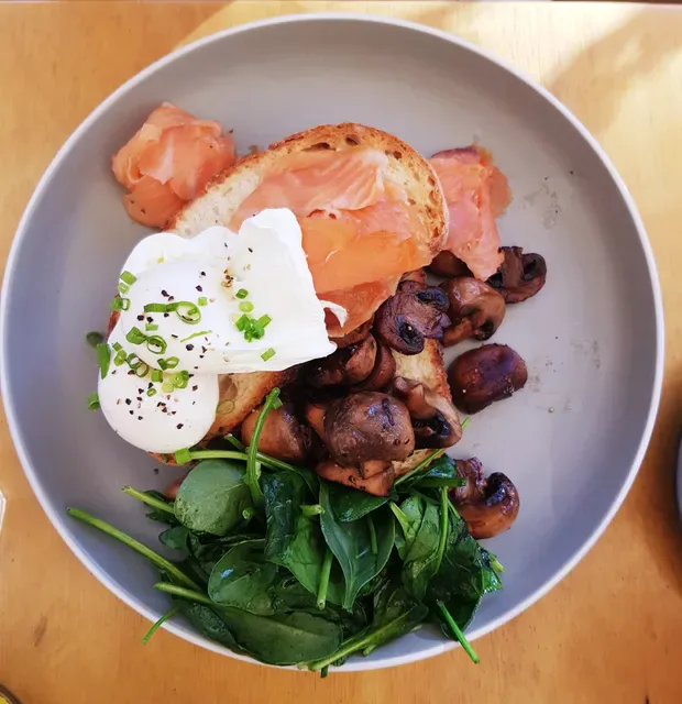 Flinderz Cafe & Restaurant
