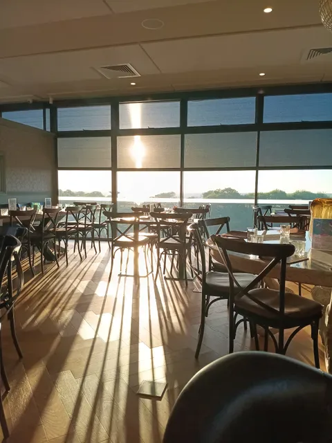 Hillarys Beach Club