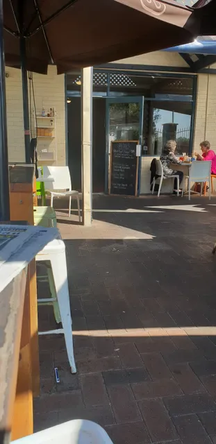 Sistas Burns Beach Cafe & Restaurant