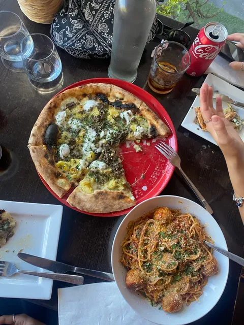 Two Mad Tuscans Traditional Italian Pizzeria