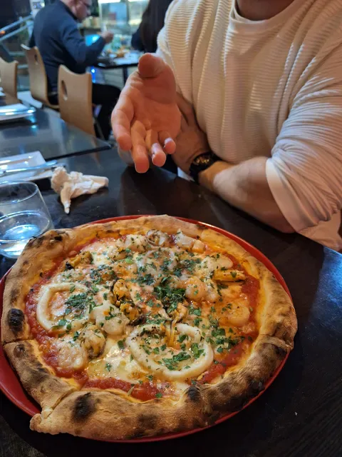 Two Mad Tuscans Traditional Italian Pizzeria