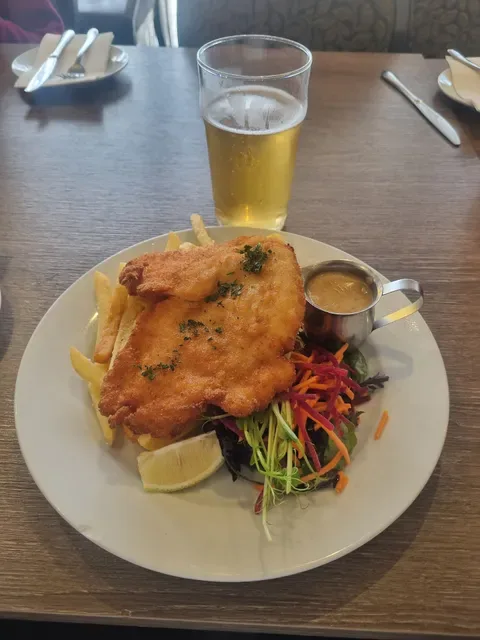 Tassels Place Bar and Bistro