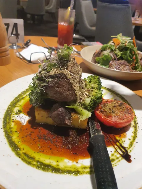 Tassels Place Bar and Bistro