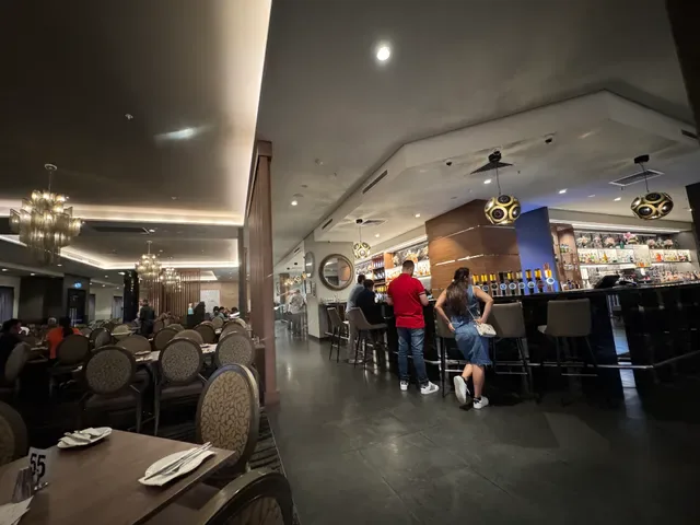 Tassels Place Bar and Bistro