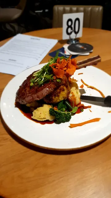 Tassels Place Bar and Bistro