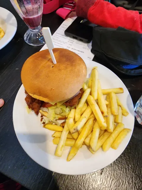 Bistro by the Dam