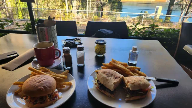 Bistro by the Dam