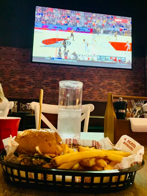 4 Mates Bar & Grill - Jindalee