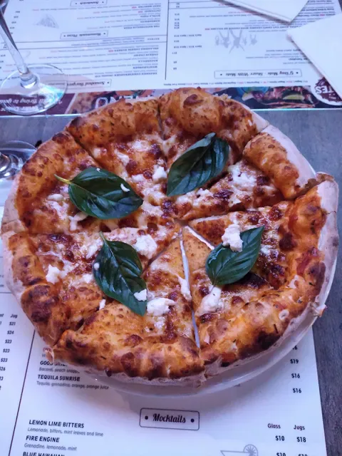4 Mates Bar & Grill - Jindalee