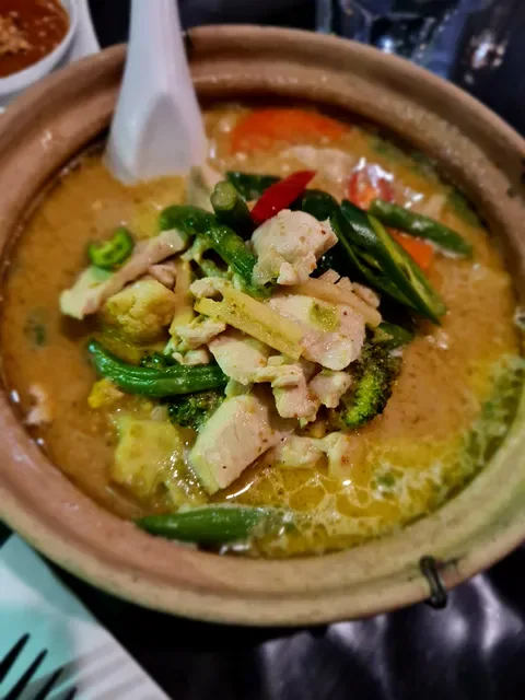 Lion Thai