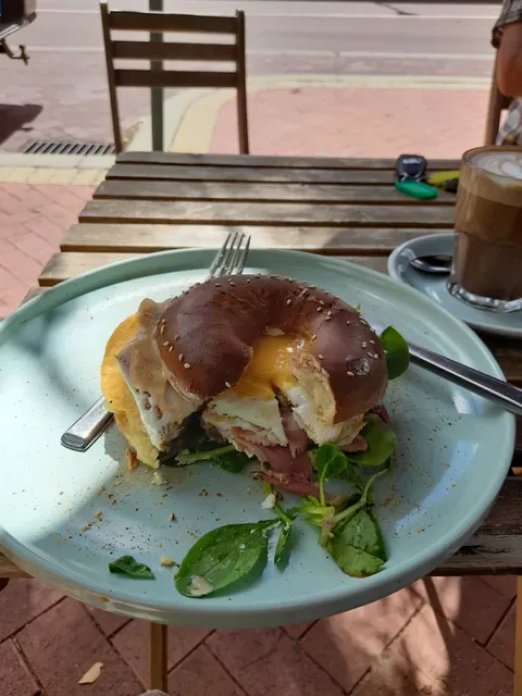 Paper Avenue Cafe