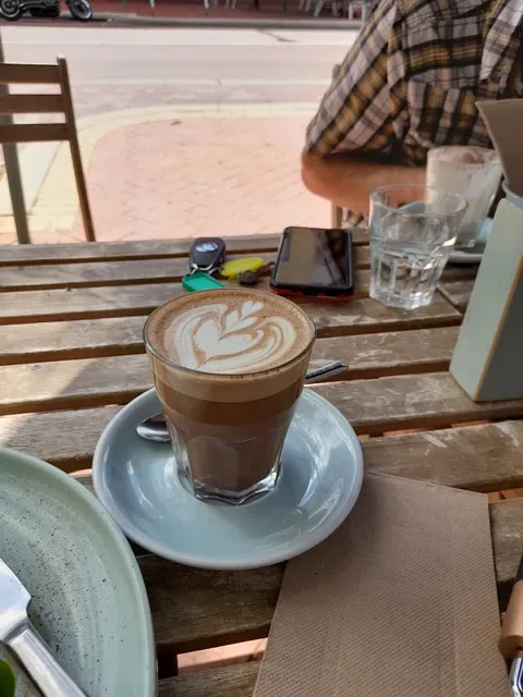Paper Avenue Cafe
