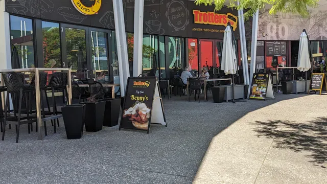 Trotters Cafe