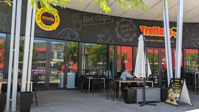 Trotters Cafe