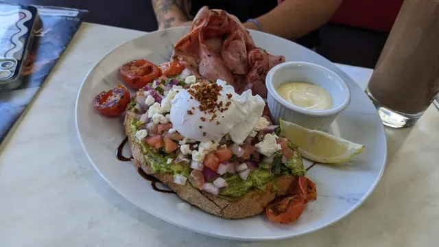 Trotters Cafe