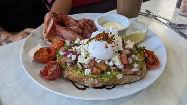 Trotters Cafe