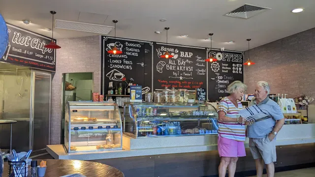Trotters Cafe