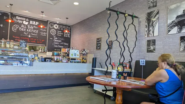 Trotters Cafe